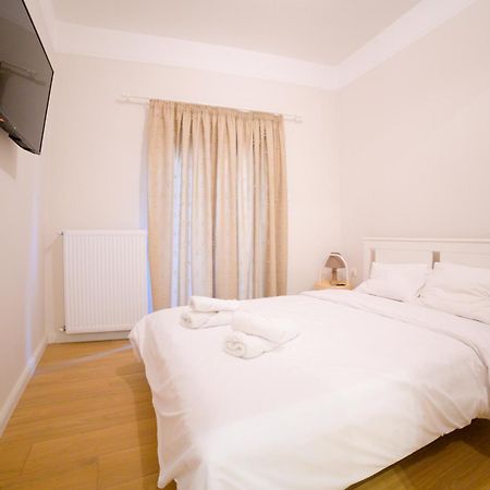 New Modern 2Nd Floor Apartment Tesalonika Bagian luar foto