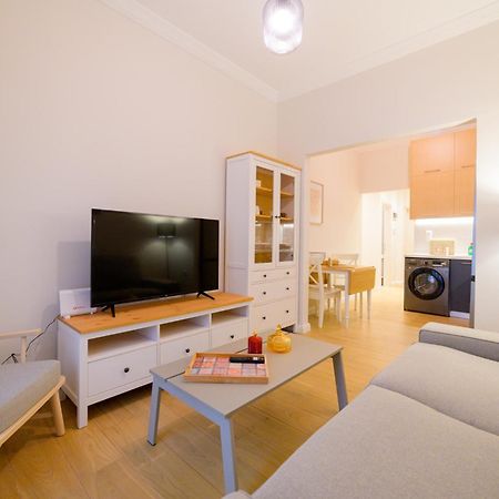 New Modern 2Nd Floor Apartment Tesalonika Bagian luar foto