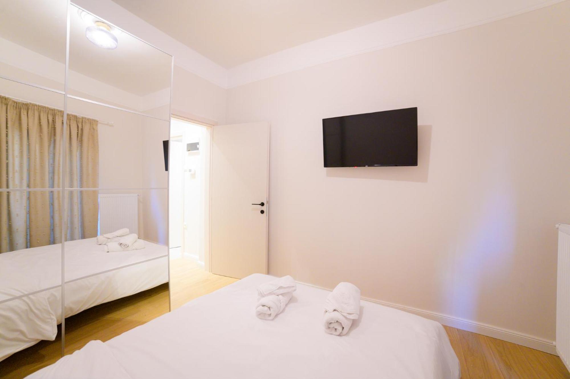 New Modern 2Nd Floor Apartment Tesalonika Bagian luar foto