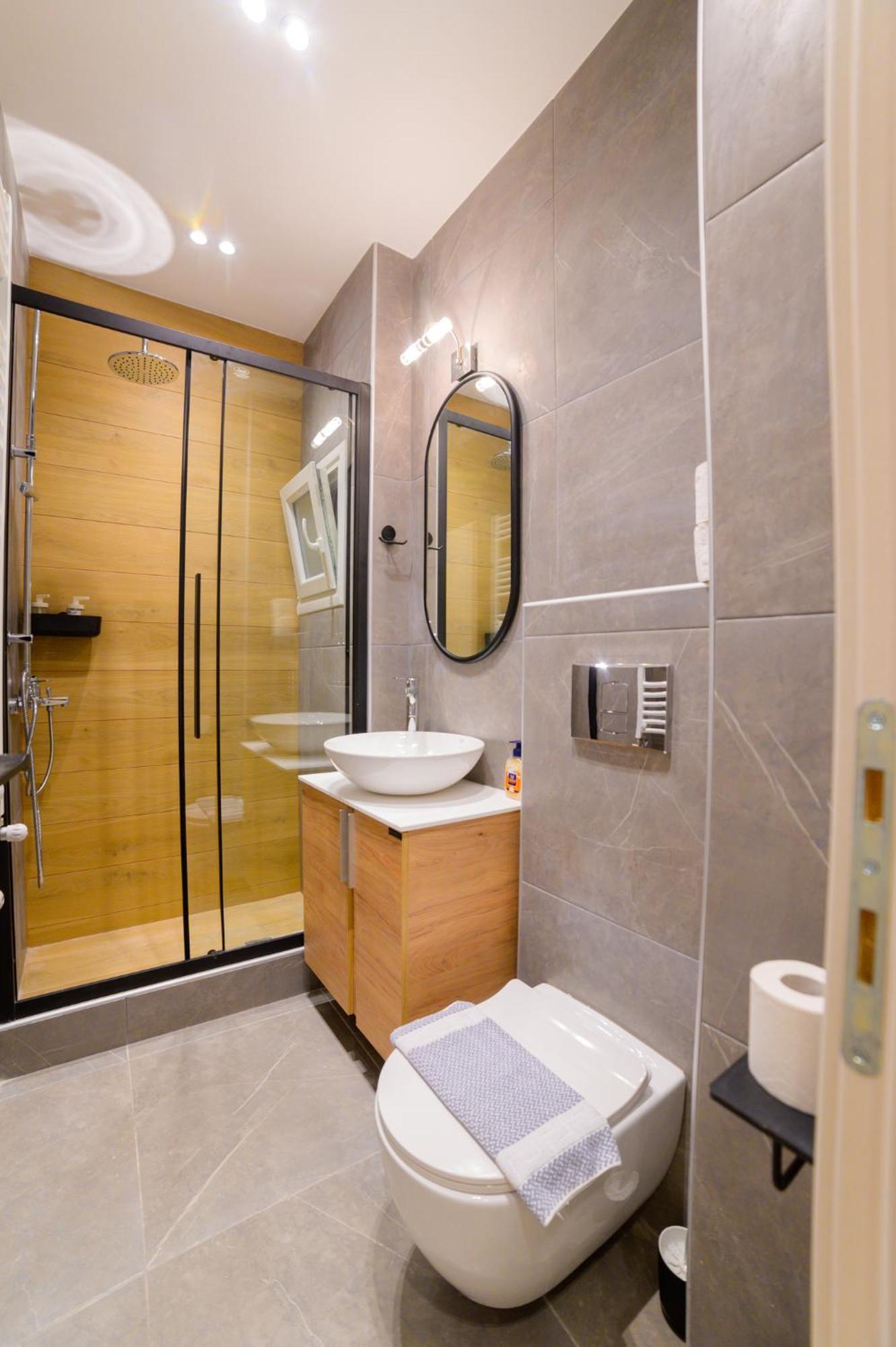 New Modern 2Nd Floor Apartment Tesalonika Bagian luar foto