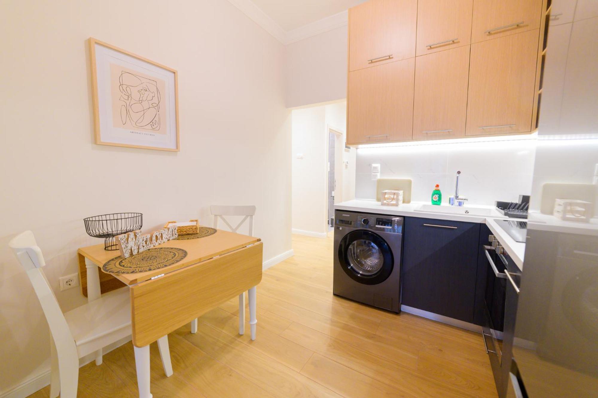 New Modern 2Nd Floor Apartment Tesalonika Bagian luar foto